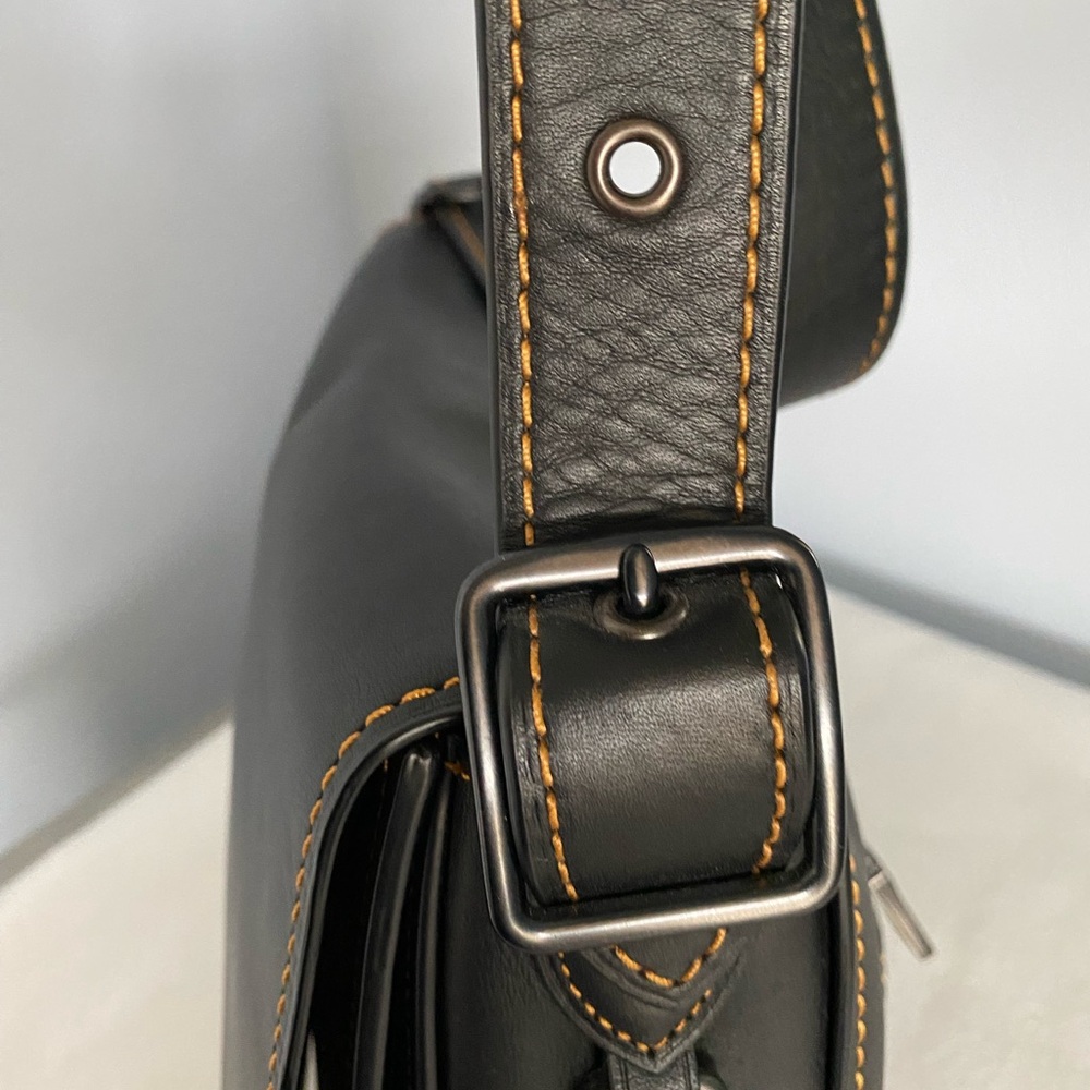 Coach 1941 Saddle Bag with contrasting stitching & matching 1941 Turnlock Wallet - Picture 3 of 16